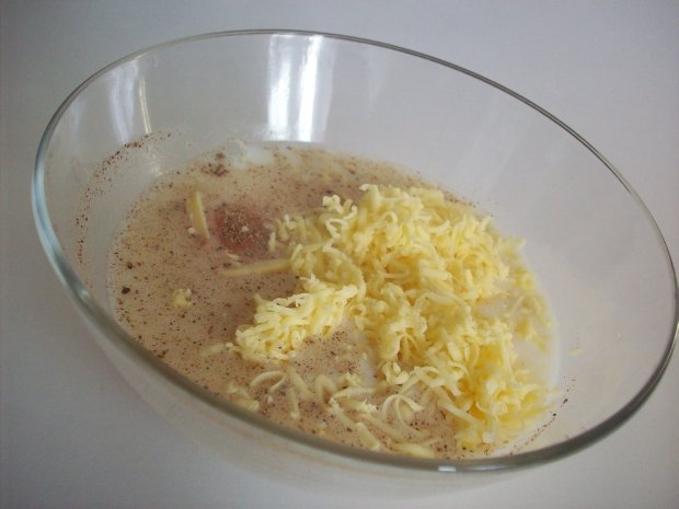 смешиваем сыр молоко мускатный орех смешиваем сыр молоко мускатный орех